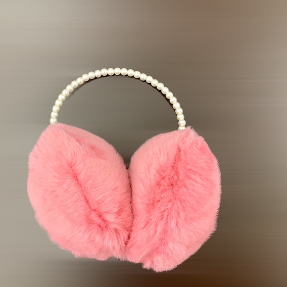 Faux Fur Pearl earmuffs - Picture 2 of 3